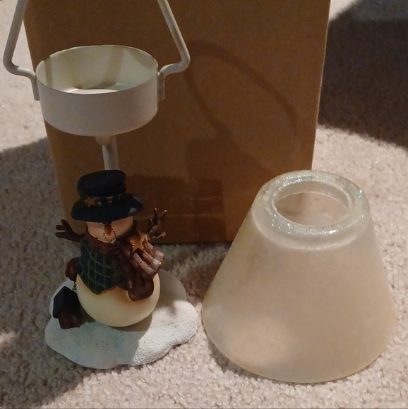 Snowman tealight candle holder (NEW) - Picture 2 of 4